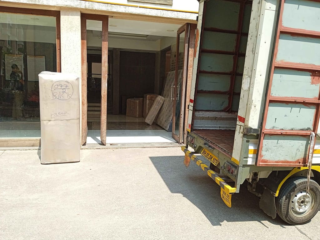 Packers and Movers in Badlapur 