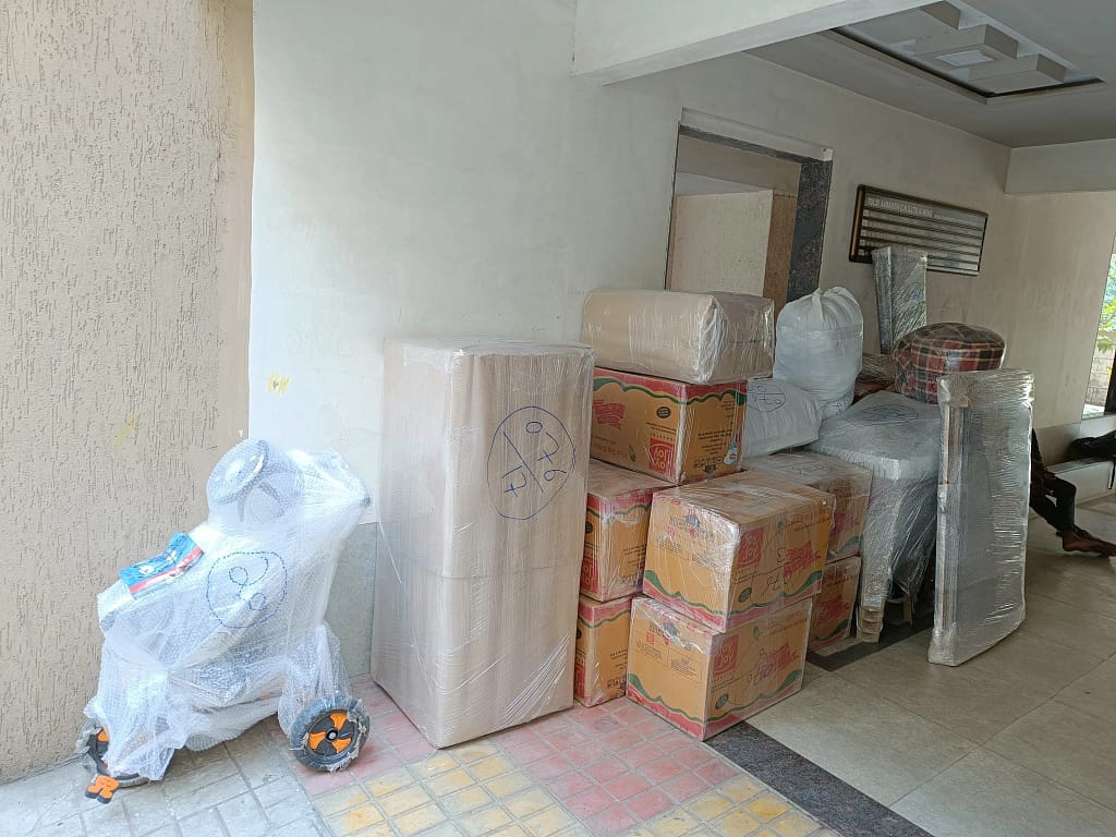 Unicorn Express Packers and Movers are professional packing in Ambernath